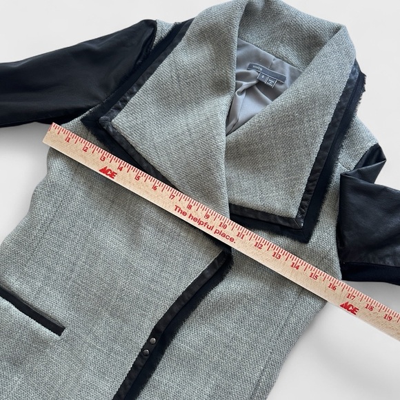 VINCE Womens Blazer Size 2 Heather Gray Black Leather Sleeves Shawl Collar NWOT - Picture 13 of 16